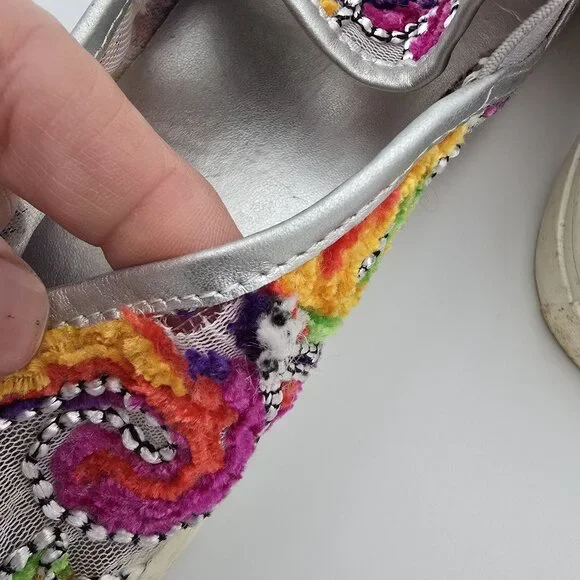 Wanted Womens Colorful Slip-On Sneakers Size 9.5 Multicolor Textile Pre-Owned - Picture 5 of 7